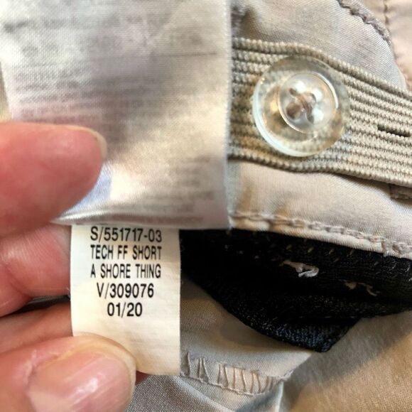 Old Navy Boys Khaki Adjustable Shorts Size 12 - Picture 9 of 11